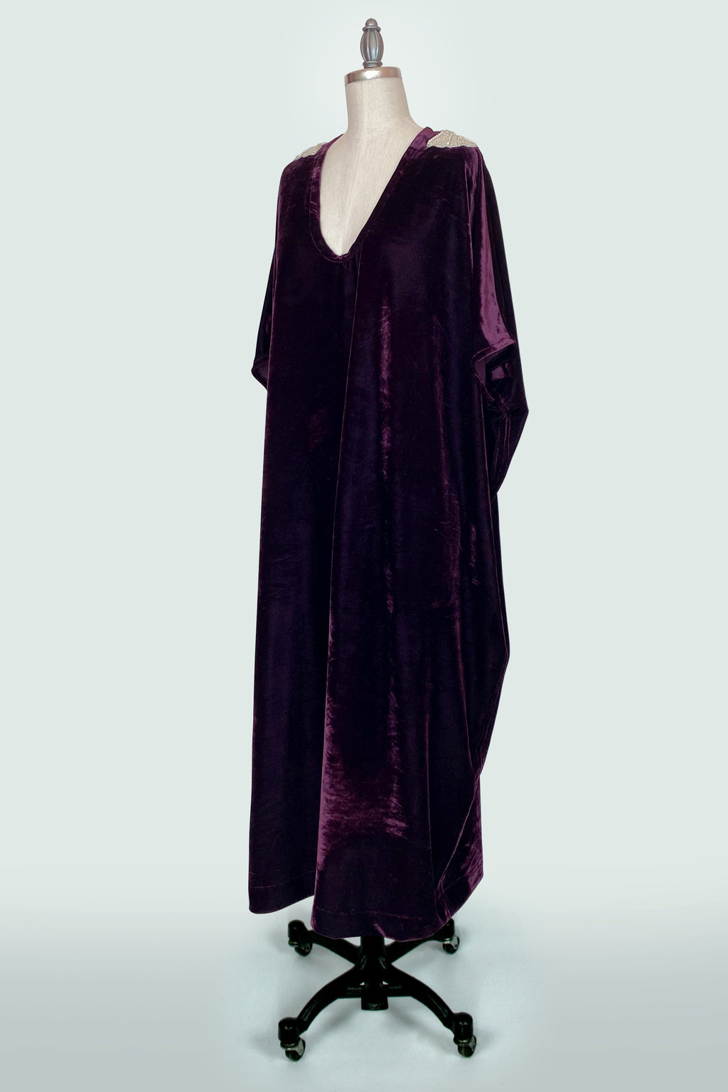 Luschia Drinking Gown